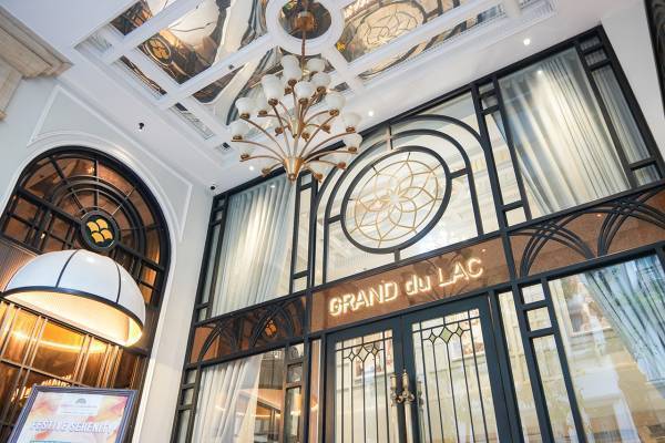 今年の初海外は「ベトナム＆カンボジア」がおすすめ！　フォトジェニックな“線香村”も注目