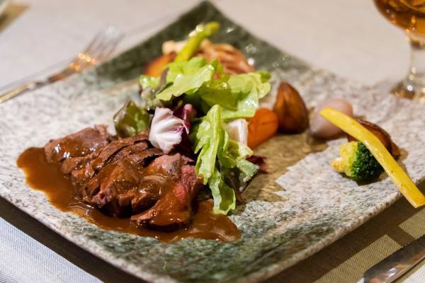 ガジュマルの木が寺院をのみこむ!?　カンボジアで400年以上放置された都が圧巻だった