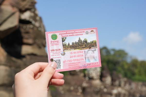 ガジュマルの木が寺院をのみこむ!?　カンボジアで400年以上放置された都が圧巻だった