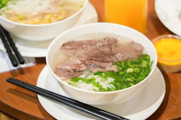 ガジュマルの木が寺院をのみこむ!?　カンボジアで400年以上放置された都が圧巻だった