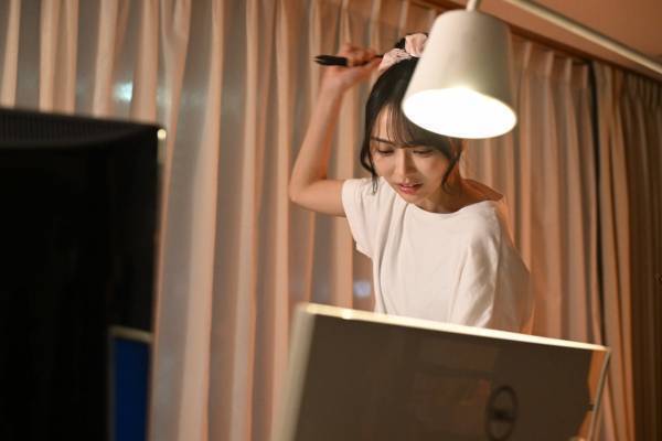 リアルなZ世代たちの群青劇がスタート！　シゴデキ編集者の「リア恋男子」現る【未恋～かくれぼっちたち～＃1】