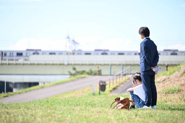 リアルなZ世代たちの群青劇がスタート！　シゴデキ編集者の「リア恋男子」現る【未恋～かくれぼっちたち～＃1】