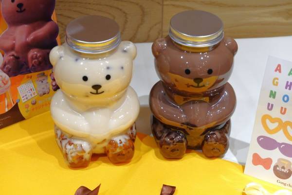 ゴンチャのバレンタインがかわいすぎる！　ハニーを使った優しいドリンクと限定ボトルが登場