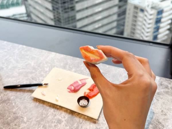 シュウ ウエムラの春コレクションがアフタヌーンティーに！ キンプトン新宿東京コラボで春を先取り