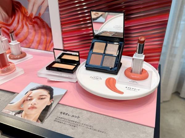 シュウ ウエムラの春コレクションがアフタヌーンティーに！ キンプトン新宿東京コラボで春を先取り