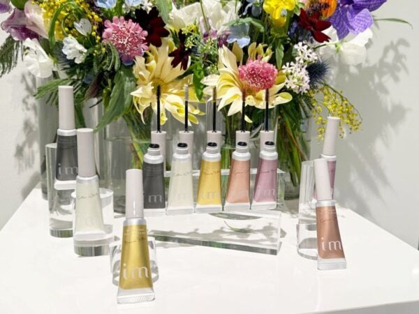 「インプレア」「アイエム」から春の新作が登場！　揺らぎ肌対応の化粧液、眉・まつ毛に使えるカラーマスカラ