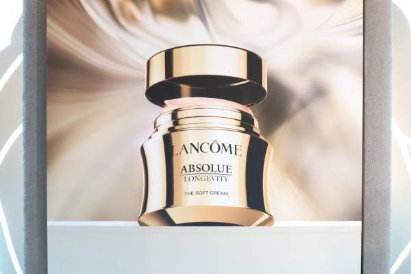 ランコムから「アプソリュPDRN」配合クリームが新発売。美容医療着想でハリあふれる美しさへ