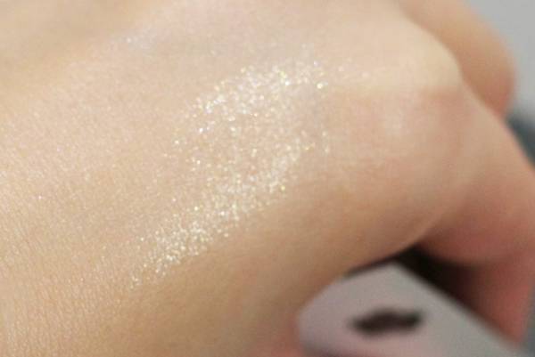 マリークワント新「アイオープナー」を先行販売！　カプセルくじやパレットのデコレーションも楽しめるポップアップイベントを開催