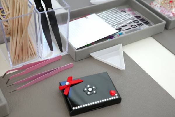 マリークワント新「アイオープナー」を先行販売！　カプセルくじやパレットのデコレーションも楽しめるポップアップイベントを開催