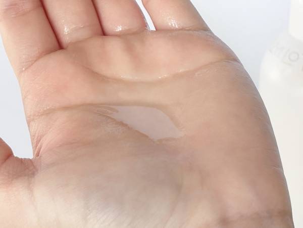 ベスコス受賞のコスメデコルテ「薬用 マイクロバーム ローション」が肌荒れ中に◎　スプレーするだけのお手軽スキンケア