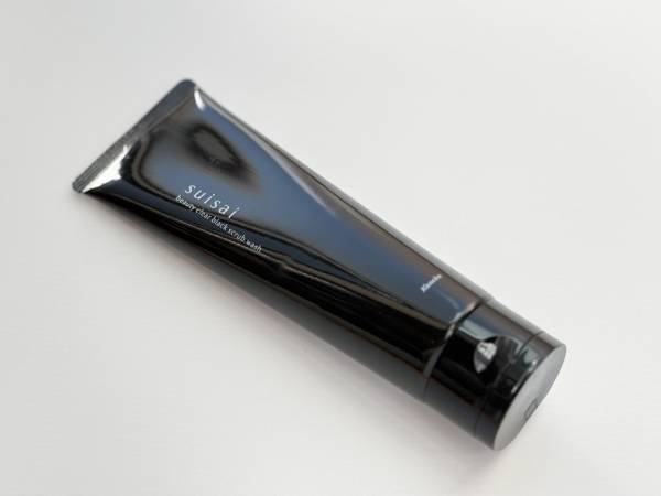 毛穴2大悩み「黒ずみ」「つまり」を“洗うケア”で解決！　冬でも安心して使えるおすすめ洗顔料