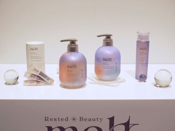 軽やかでやわらかなサラツヤ髪に。「melt」からうねり髪にアプローチするスムースシリーズが誕生