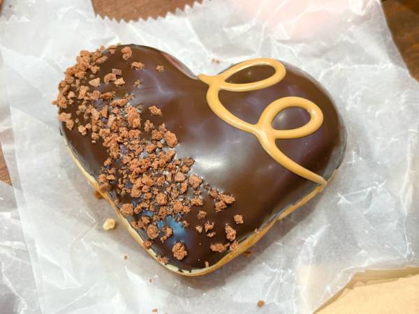 どれが好き？　クリスピー・クリーム・ドーナツのバレンタイン限定「Choco Mania」3種をレポート