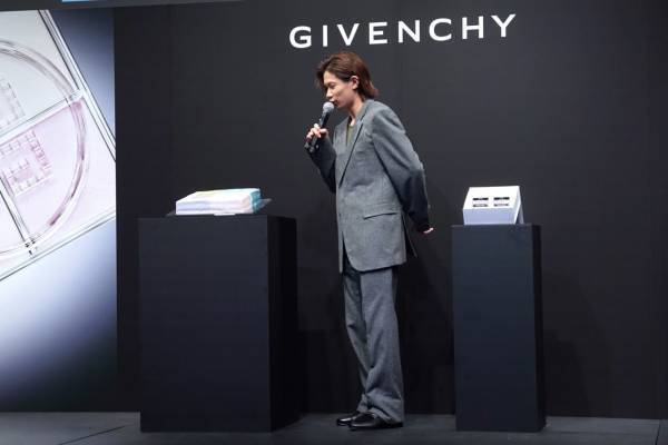 神宮寺勇太がジバンシイ ビューティー アンバサダーに就任！　新作ファンデの魅力を語る