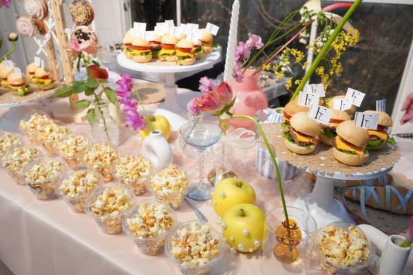 有村藍里プロデュースフレグランス発売！　“紅茶の茶葉”の香りを目指した香水の開発秘話