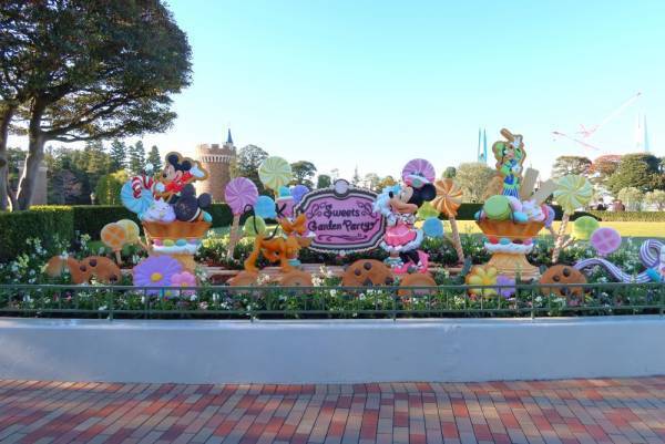 ディズニー・パルパルーザ第3弾が開催中！　大人も楽しめる「ヴァネロぺのスウィーツ・ポップ・ワールド」の魅力