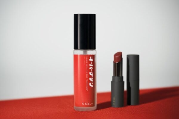 勇気が出る“赤リップ”⁉　「OVER THE SUN×OSAJI」限定アイテム発売