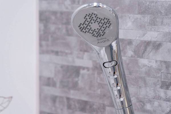 美容家電の無料レンタルも！　「高級シャワーヘッド3種」を東急ステイ新宿イーストサイドで試してみた