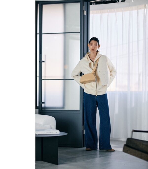 春の“着回し”オン・オフコーデを提案。ナノ・ユニバース「WORK ELEGANCE」