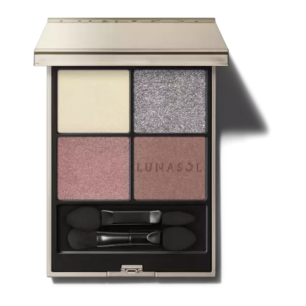 ルナソル2025年夏限定コスメをレビュー！　揺れるきらめき、鮮やかな色彩のアイシャドウが登場