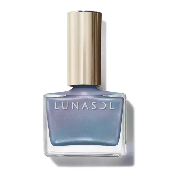 ルナソル2025年夏限定コスメをレビュー！　揺れるきらめき、鮮やかな色彩のアイシャドウが登場