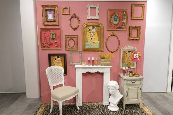 現品が当たるガチャも！　表参道『SKINCARE LOUNGE BY ORBIS』が今年も名画とコラボ