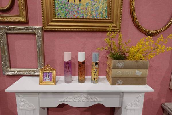 現品が当たるガチャも！　表参道『SKINCARE LOUNGE BY ORBIS』が今年も名画とコラボ