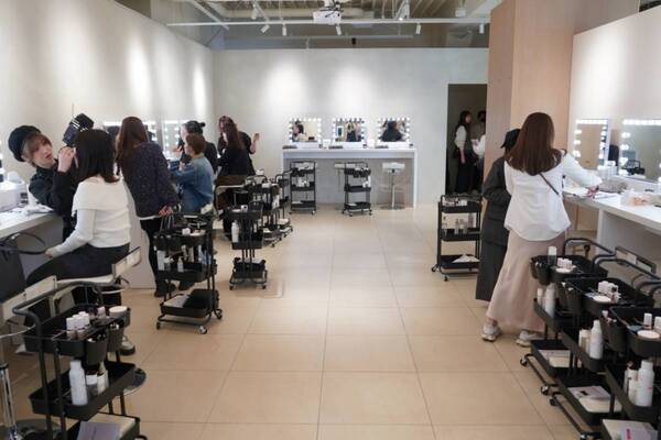 AIが提案するメイクでいつもと違う自分に。マキアージュ『CHOTTO-SHITA PARTY』イベントレポート