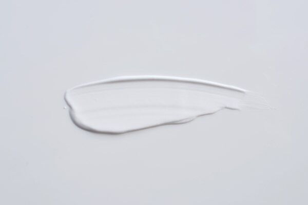 敏感肌も赤ちゃんも使える！　よーじや「UVプロテクト ミルキーエッセンス」発売