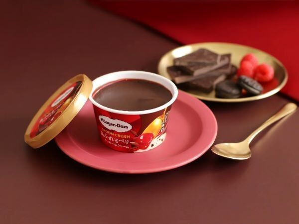 ハーゲンダッツ新作！　進化した“パリじゅわ”体験を楽しむ「SPOON CRUSH」2商品が登場