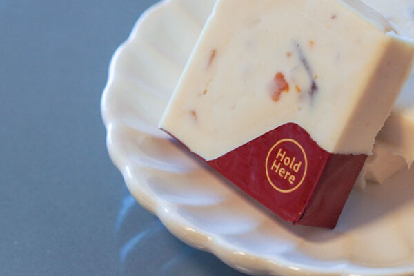 夜のご褒美にリピ確定。森永乳業「フィラデルフィア」の新商品が大人のスイーツタイムを充実させてくれる