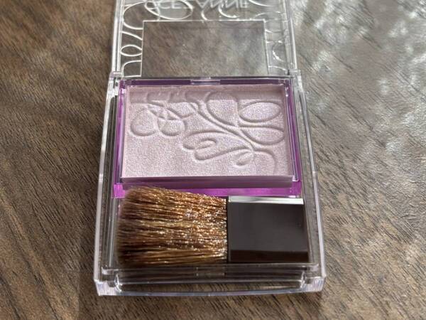 ヴィセとセザンヌ2つのプチプラで挑戦！　透明感を仕込む＆盛る春のライラック