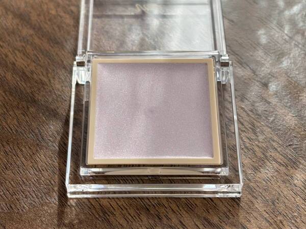 ヴィセとセザンヌ2つのプチプラで挑戦！　透明感を仕込む＆盛る春のライラック