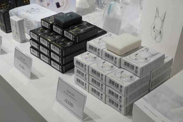 花粉症の強い味方、あの鼻セレブから初のスキンケアラインが登場。『愛でたい鼻展』で心もお肌も癒やされてきた