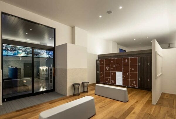 「雪肌精」×“美人の湯”改良湯。湯上り肌がうるおう体感イベントを開催