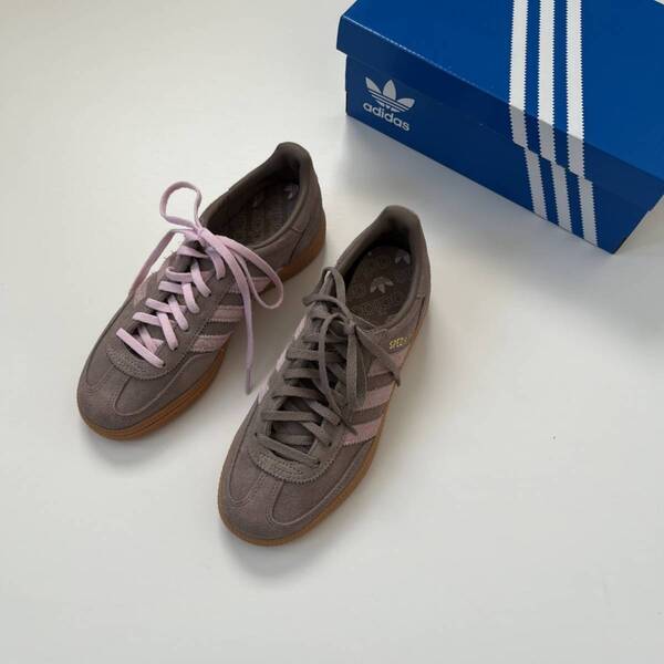 この春に履きたい！　おしゃれ女子がゲットした大人かわいいスニーカー