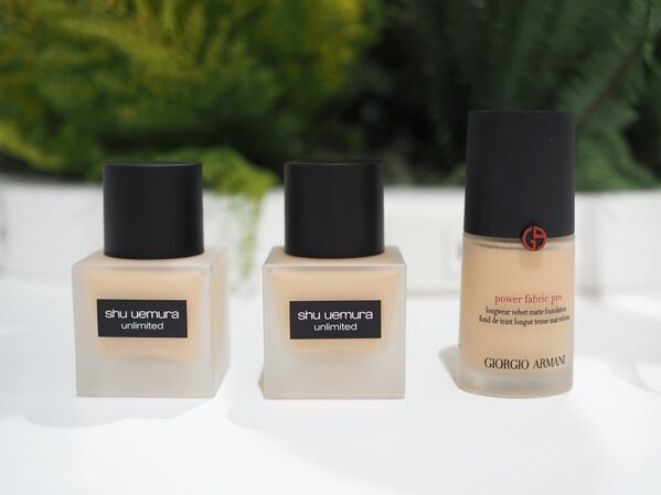 アラサーコスメオタクが選ぶ！　2025年春夏の気になる新作ファンデーション17個お試し