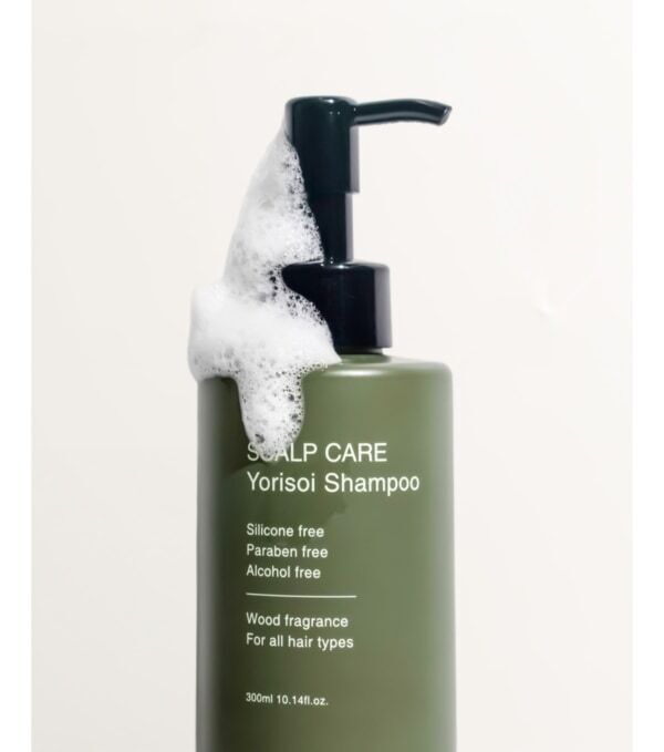 高橋ユウのヘアケアブランド「iiinalily」よりシャンプー&トリートメントが登場