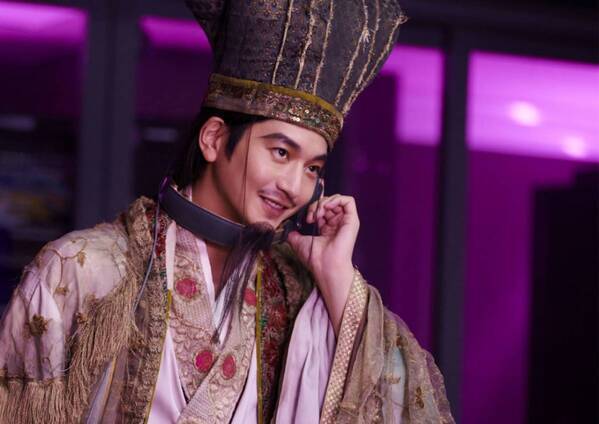 自分の可能性を広げてくれる人。向井理にとって信頼できる“軍師的な存在”