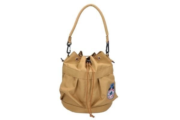 スンスンの刺繍がかわいい！ パペットスンスンと「CONVERSE」のコラボバッグ発売