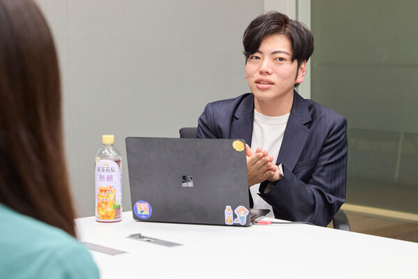 自宅でおいしい紅茶を淹れるには？　「紅茶花伝」担当者が教える「おいしい紅茶の淹れ方＆無糖紅茶のフードペアリング」