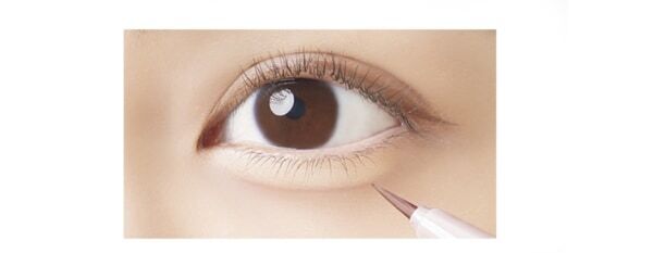 涙袋爆誕コスメ「アイホリック」じんわり赤みの限定色“血色感チェリー”を発売