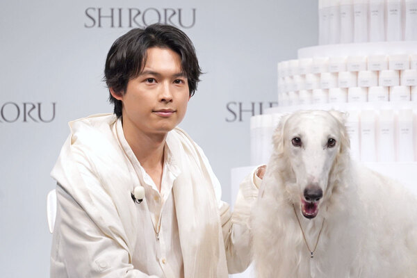 SixTONES 松村北斗、“今本気で取り組んでいること”は？　SHIRORUの新商品に「なんだこの保湿力は」と驚き