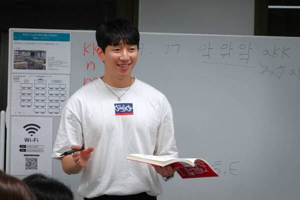 バンタン韓国語教室でイケメン講師に学ぶ韓国語講座！　韓国好き女子が体験してみた