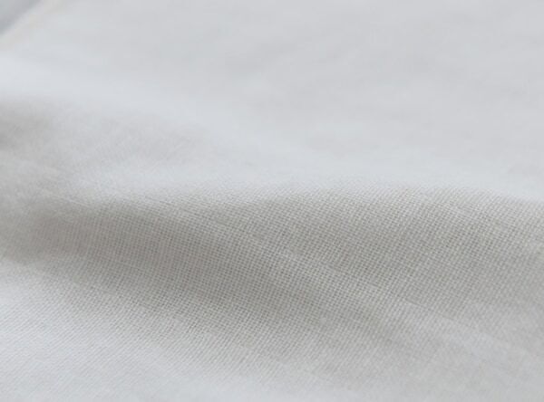 ナプキンをこっそり持ち運び。bon moment、綿100％のシンプルな「ポケット付きハンカチ」新発売