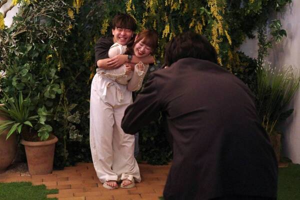 令和カップルの新定番「入籍フォト」をプロに撮影してもらえる『マリピク！』を体験！　記念日を二人らしい写真に