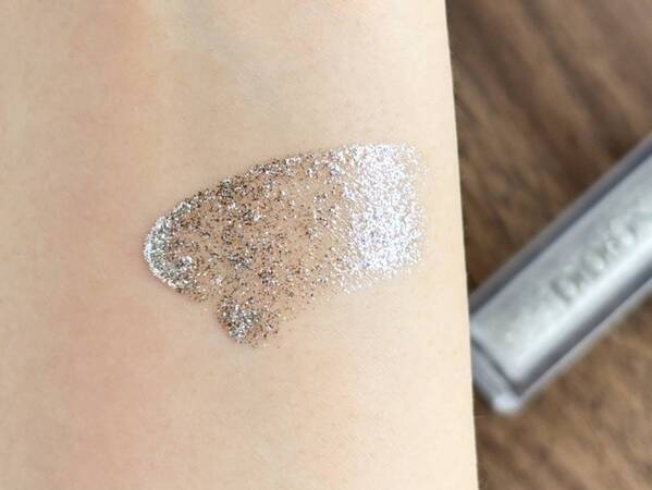 ギラギラシルバーはこう使う！　DIDION「リキッドグリッター」でつくる夏のトレンド顔