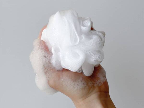 BARTH「スムース&モイスト ボディソープ」で“洗う”を格上げ。疲れがほぐれる上質なアロマ