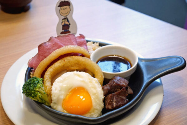 スヌーピーファン必見！　キャラクターへの愛が詰まった「ジョイフル×ピーナッツ」夏のコラボキャンペーン開催