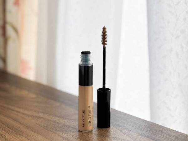 やわ・ふわ眉のキーワードは「クリーム系カラー」。プチプラ眉マスカラ3選